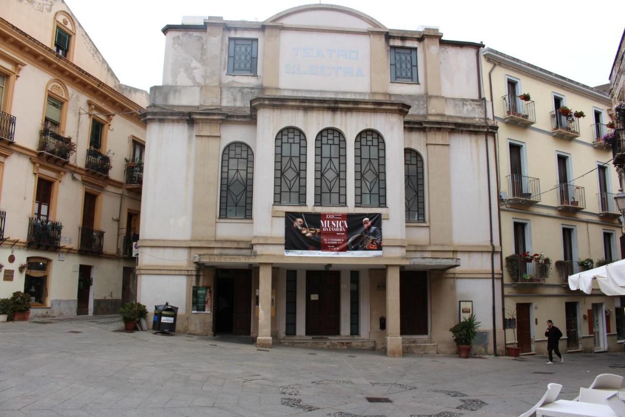 איגלסיאס Via Cavour 19, Appartamento Del Conte מראה חיצוני תמונה