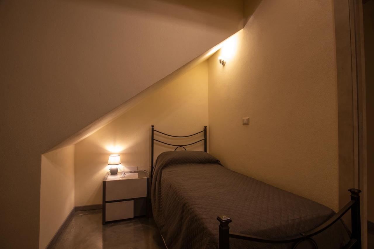 איגלסיאס Via Cavour 19, Appartamento Del Conte מראה חיצוני תמונה