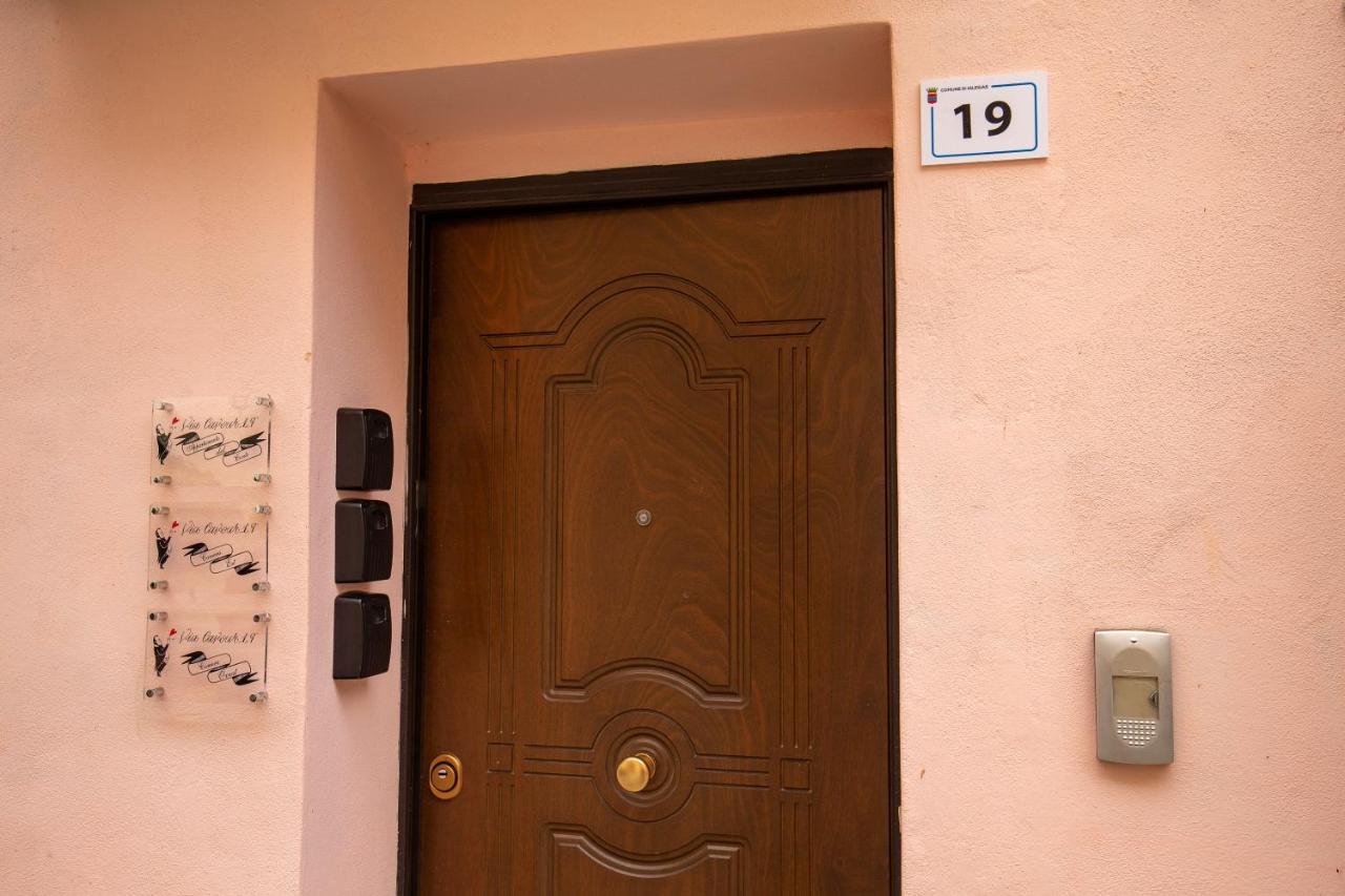 איגלסיאס Via Cavour 19, Appartamento Del Conte מראה חיצוני תמונה